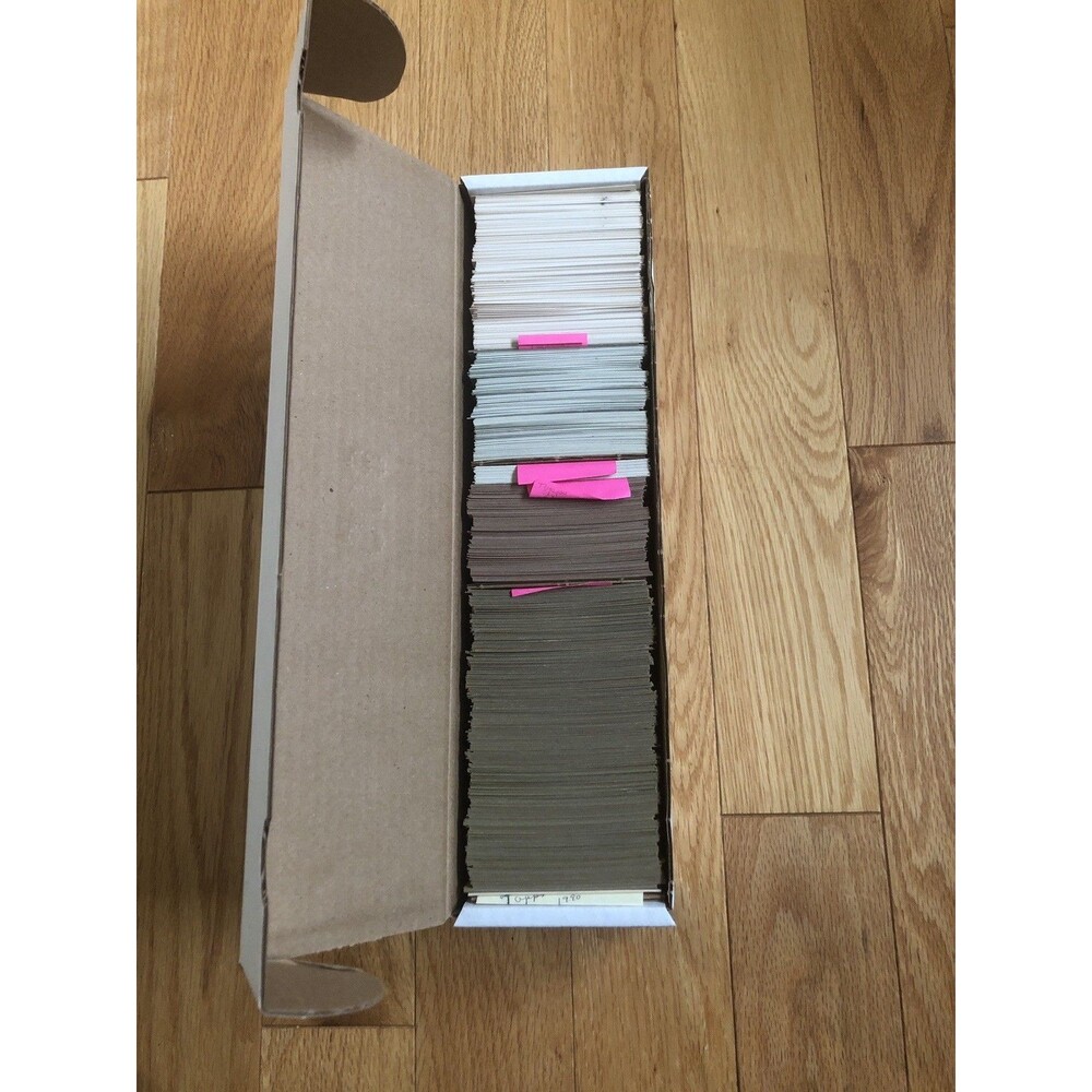 Vintage Lot Topps MLB Baseball Cards 1990-1992 in Box 778 Cards
